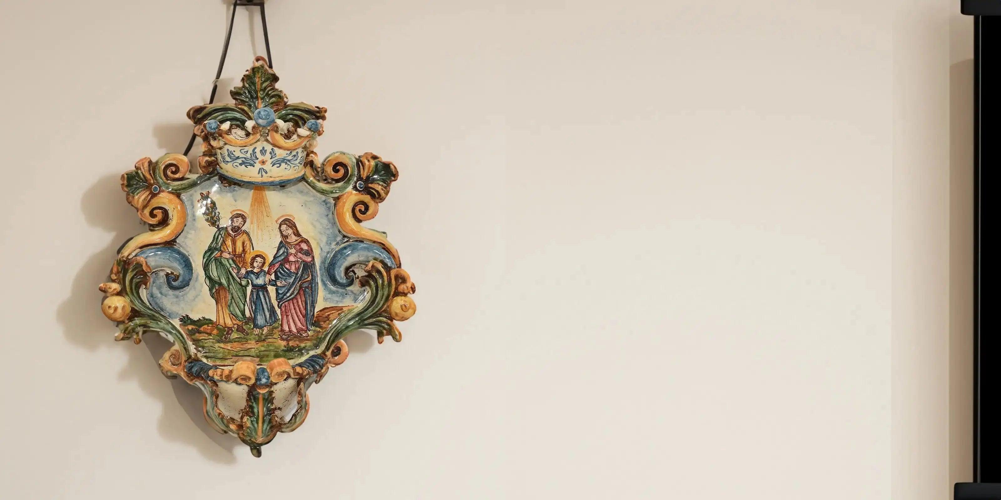 Acquasantiera ceramiche caltagirone fatti a mano decorata, stile tradizionale Sofia