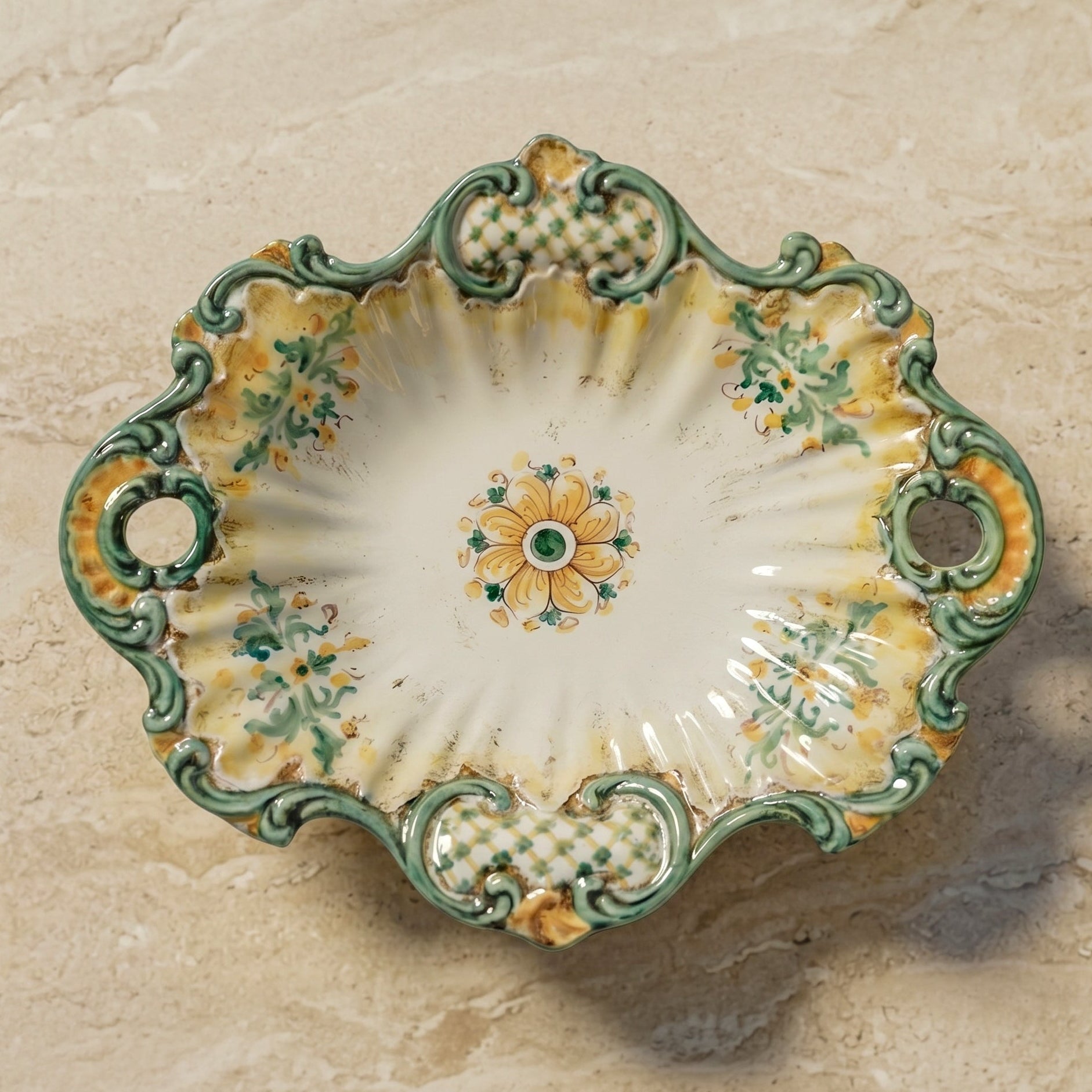 Centrotavola Barocco in Ceramica di Caltagirone 38×33 cm — Verde e Arancio, Serie d'Arte