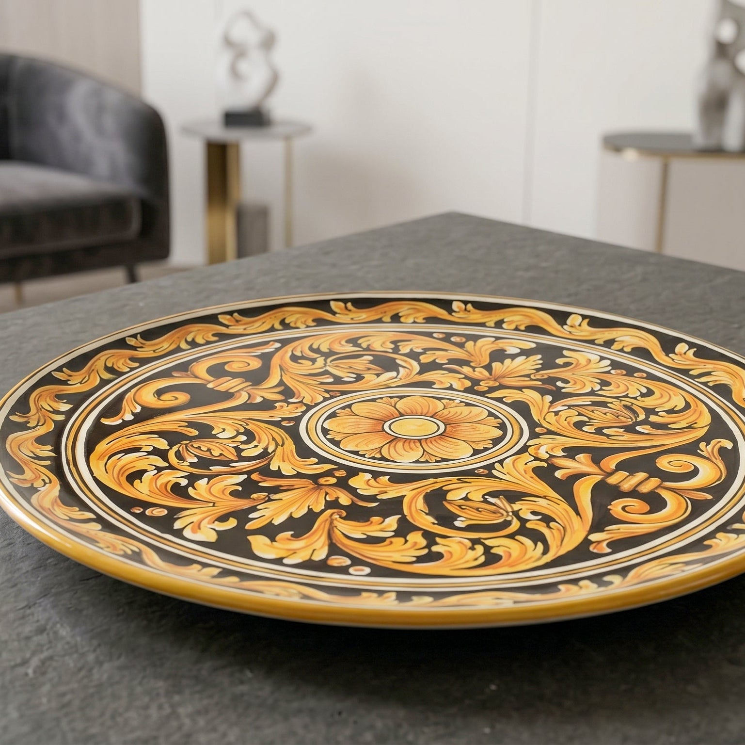 Piatto Ornamentale in Ceramica di Caltagirone - Ornato Fondo Nero