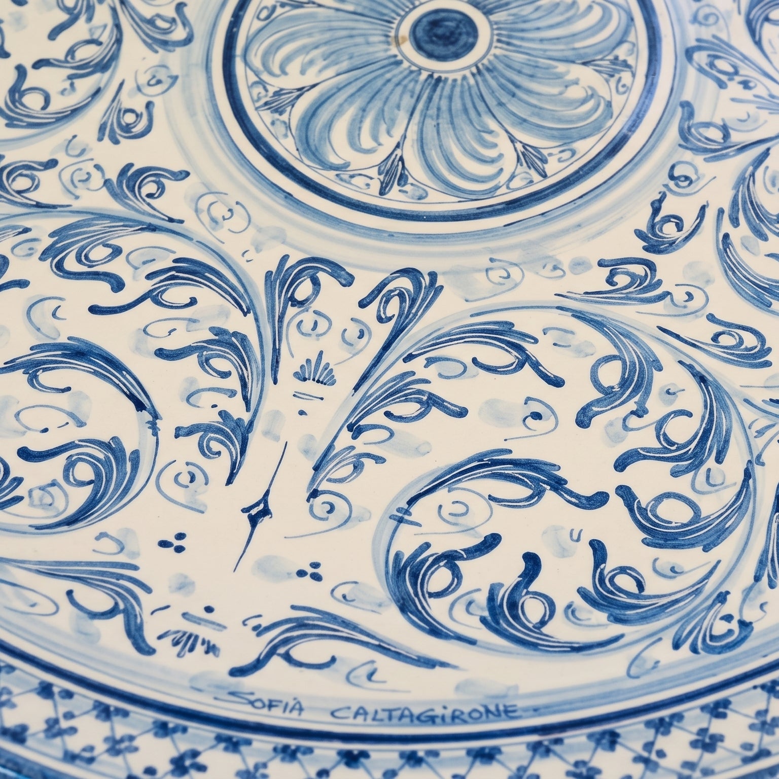 Piatto Ornamentale in Ceramica di Caltagirone - Mono Blu, Serie d'Arte