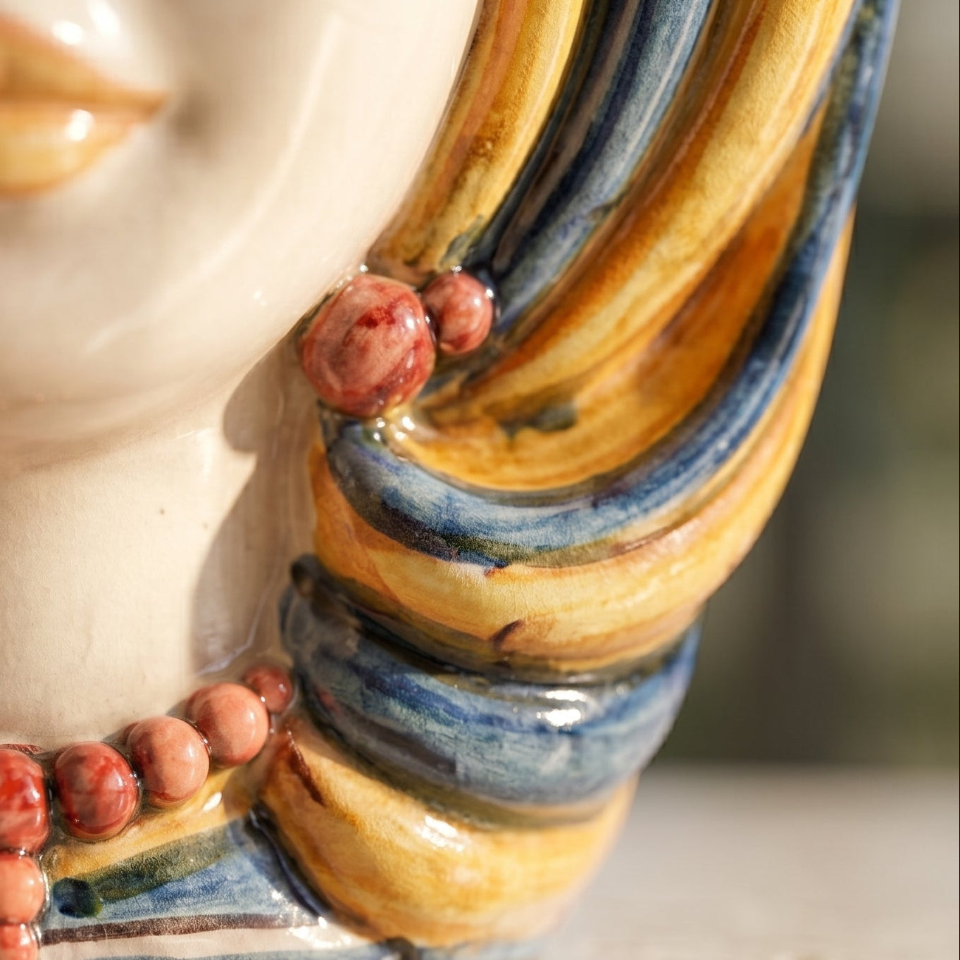 Lume a Testa h 38 in blu e arancio femmina - Ceramiche Di Caltagirone Sofia