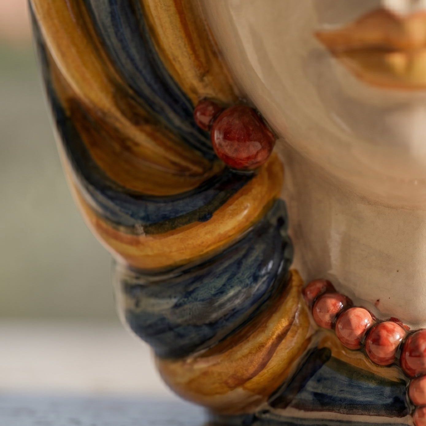 Lume a Testa h 38 in blu e arancio femmina - Ceramiche Di Caltagirone Sofia