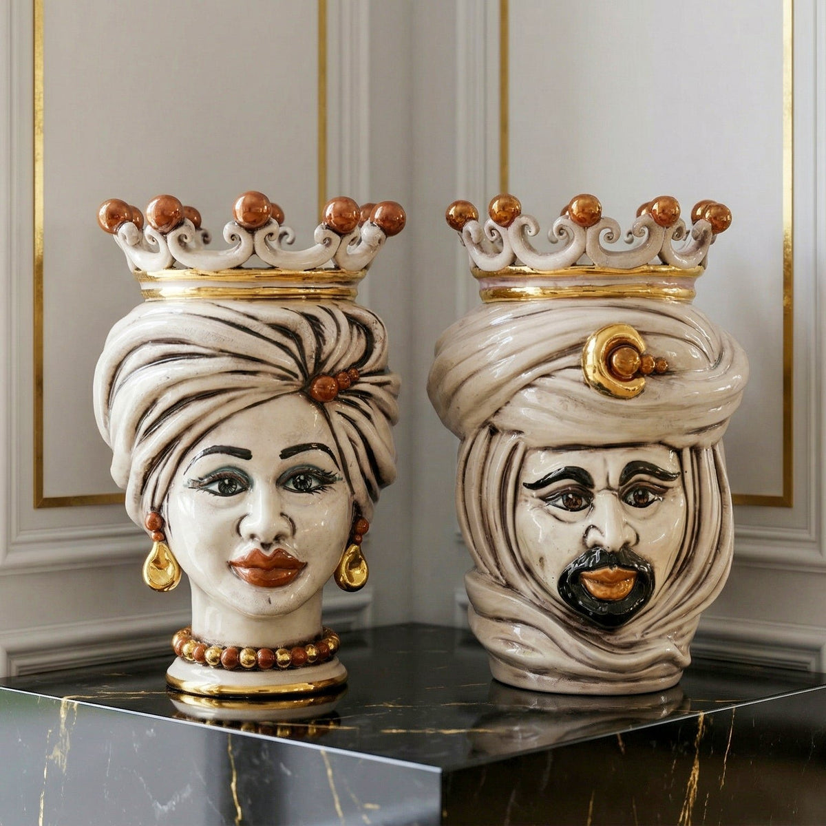 Testa Tuareg con Corona h 20 cm, viso lucido, Madreperla Antichizzato Oro e Lustri | Ceramica Caltagirone