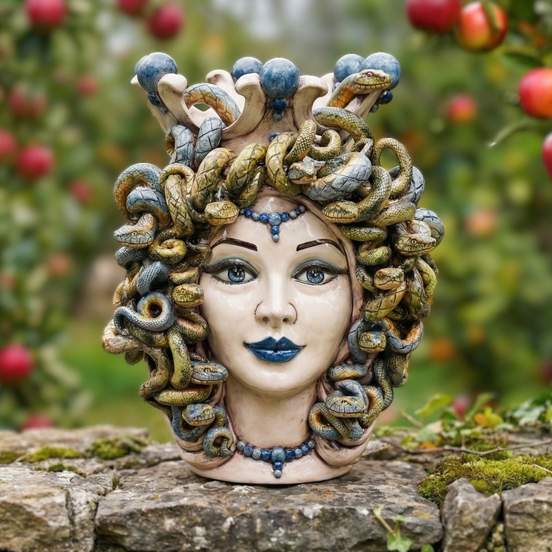 Testa h 38 medusa Madreperla Antichizzato con perline blu