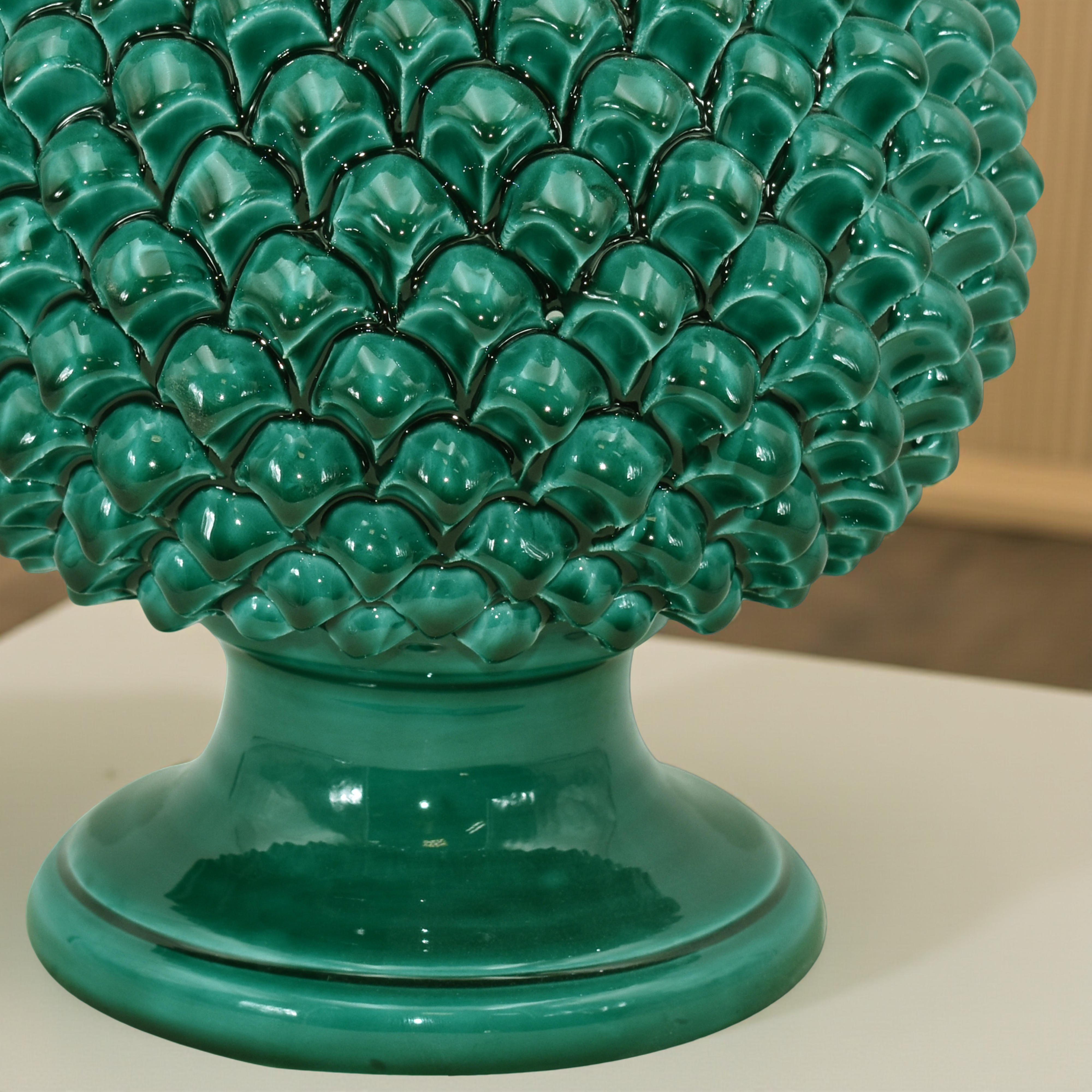 Vaso mezza pigna verde smeraldo in ceramica di Caltagirone