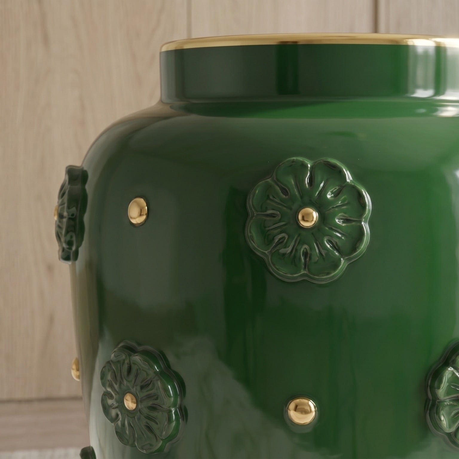 Vaso con rosone h 37 verde antico e oro