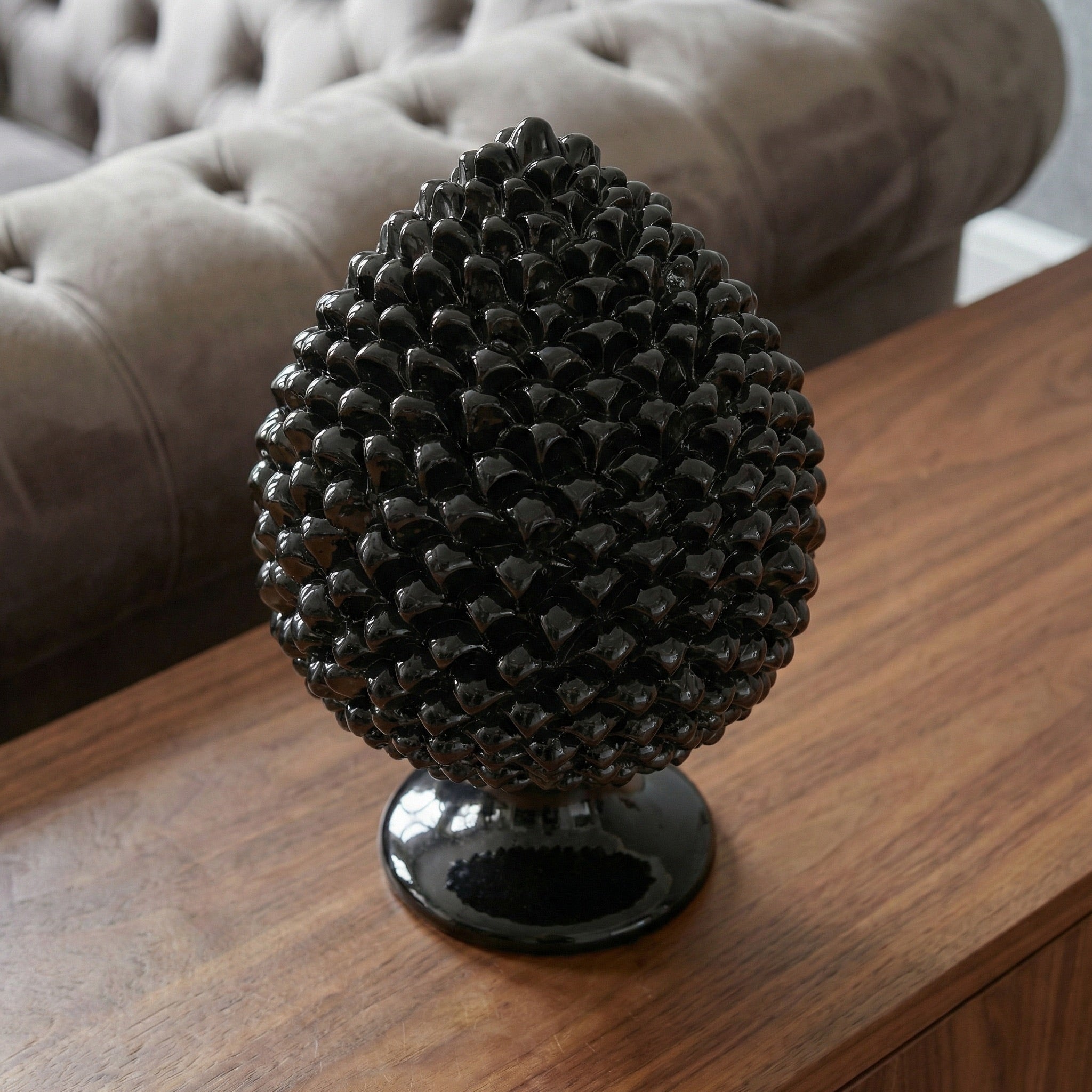 Pigna artigianale di Caltagirone modellata a mano altezza 15/40 Black Line