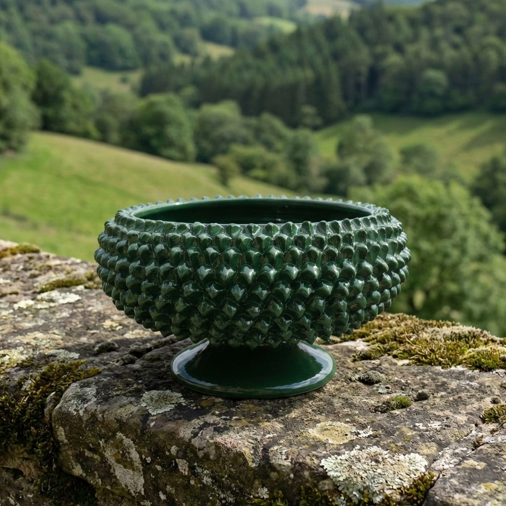 Alzata a Pigna di Caltagirone modellata a mano Verde Antico