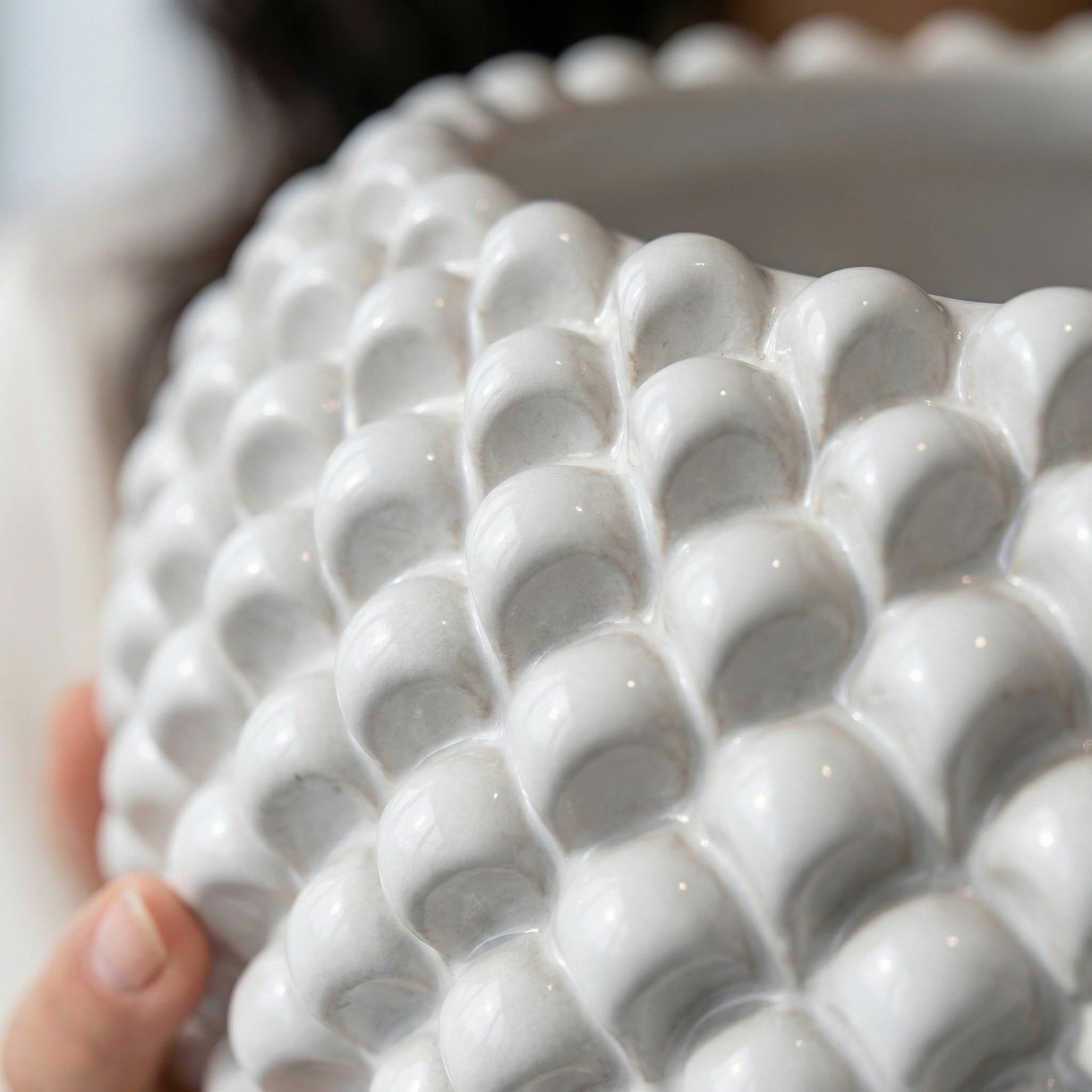 Cachepot a pigna white line in ceramica artigianale di Caltagirone