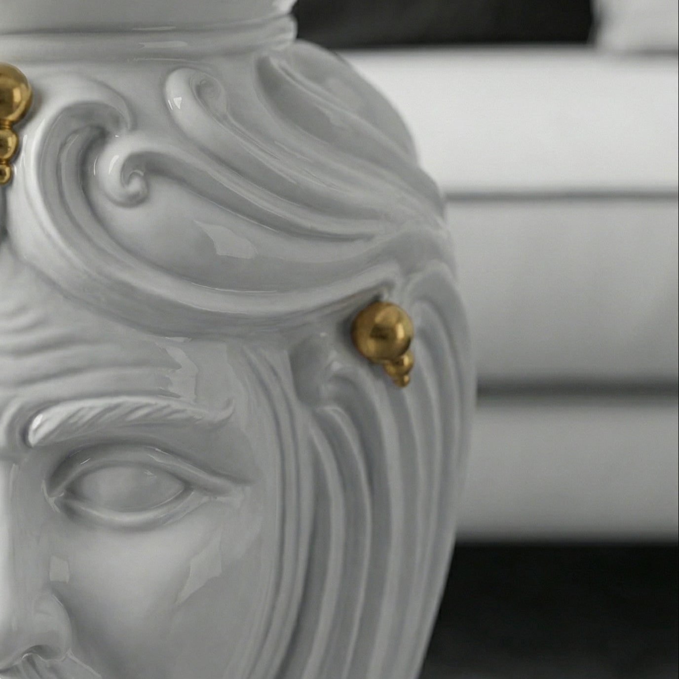 Pouf a Testa h 60 white and Gold maschio