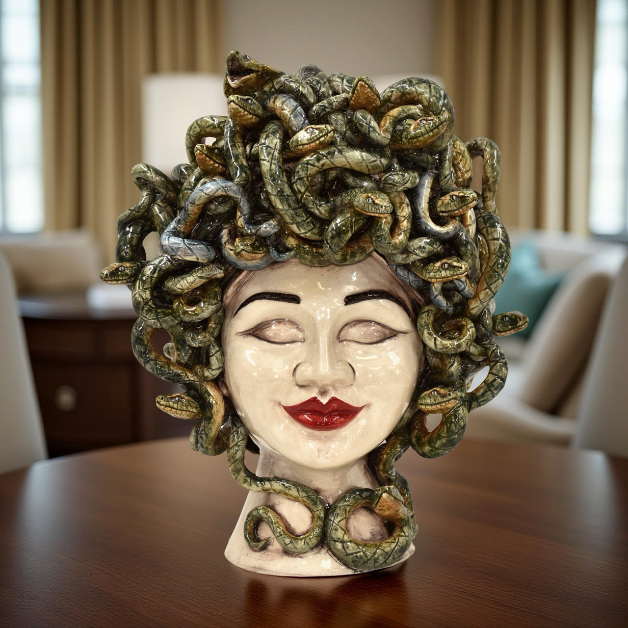 Testa Sognia h 40 Medusa Madreperla Antichizzatto labbra rosse femmina - Ceramiche di Caltagirone Sofia