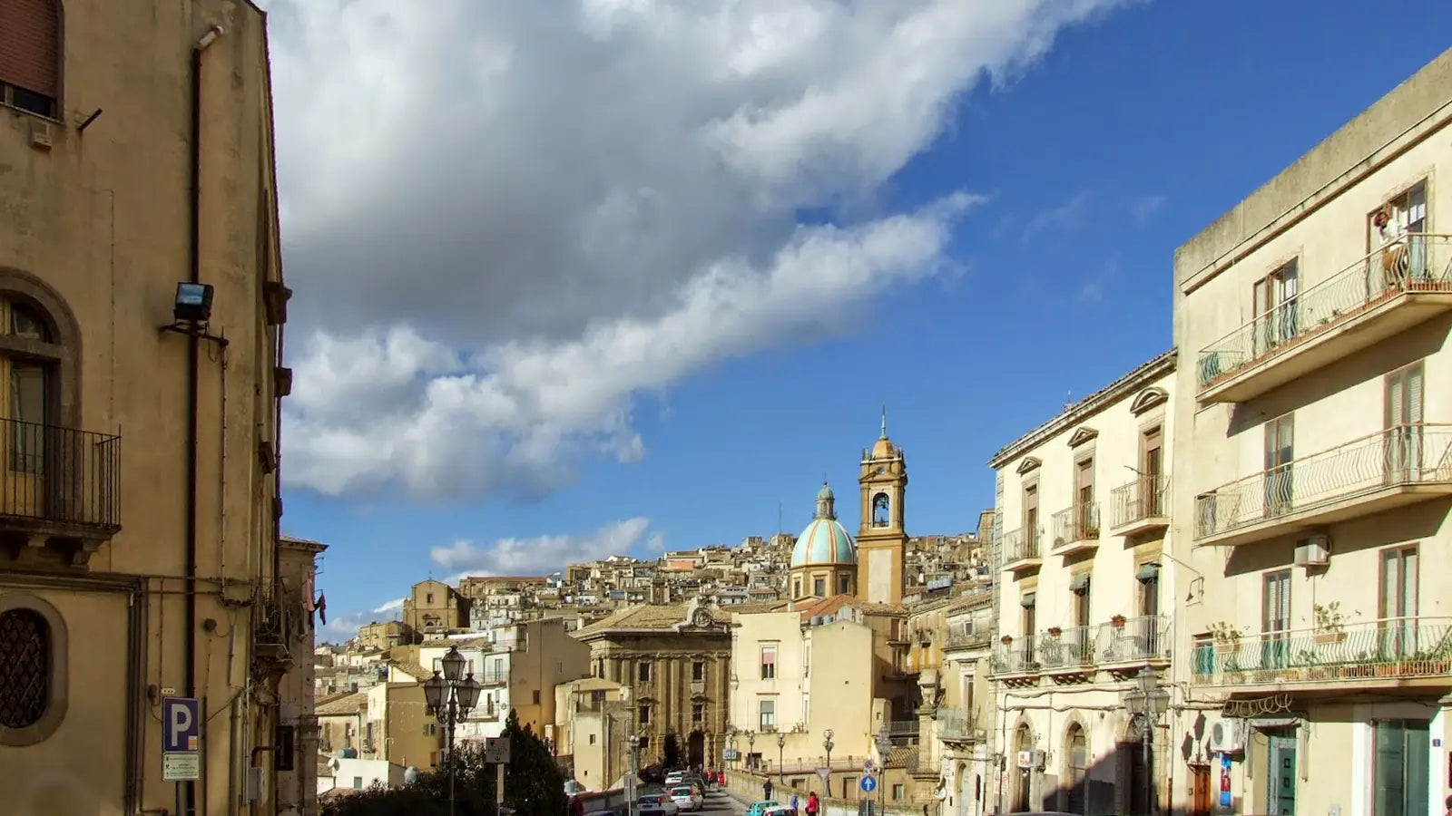 Sicilia da vivere: viaggio tra luoghi, cultura e ceramica di Caltagirone