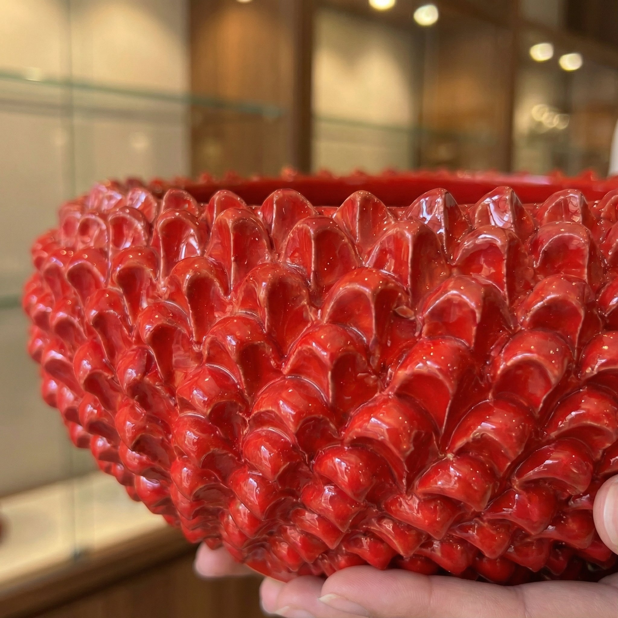 Centrotavola a Pigna diam. 25/33 cm Rosso Fuoco in ceramica di Caltagirone