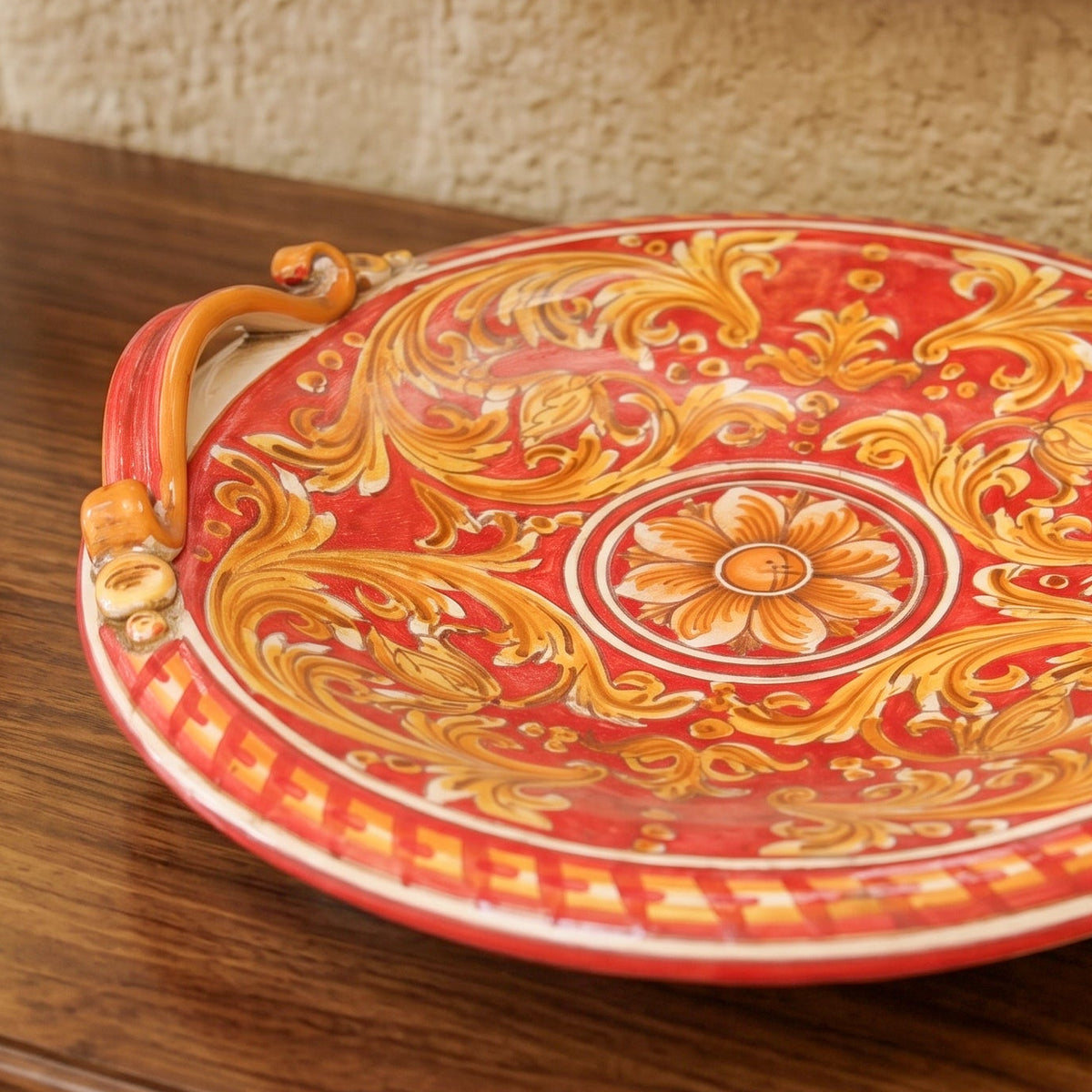 Centrotavola in Ceramica di Caltagirone Ø 30/40 cm - Ornato Fondo Rosso