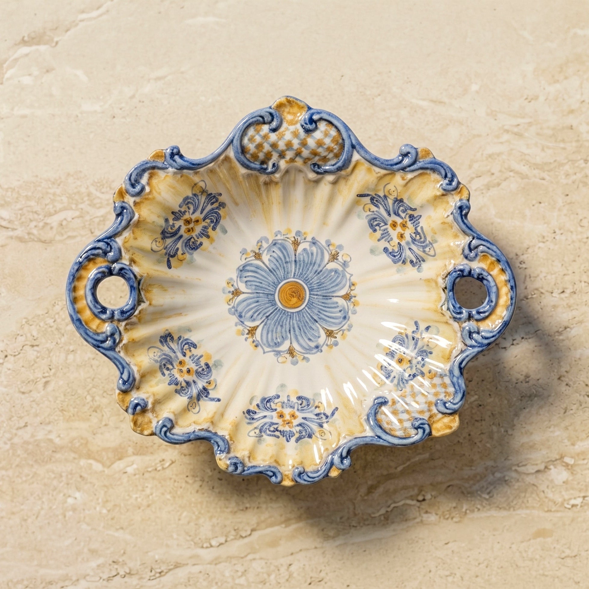 Centrotavola Barocco in Ceramica di Caltagirone 38×33 cm — Blu e Arancio, Serie d'Arte