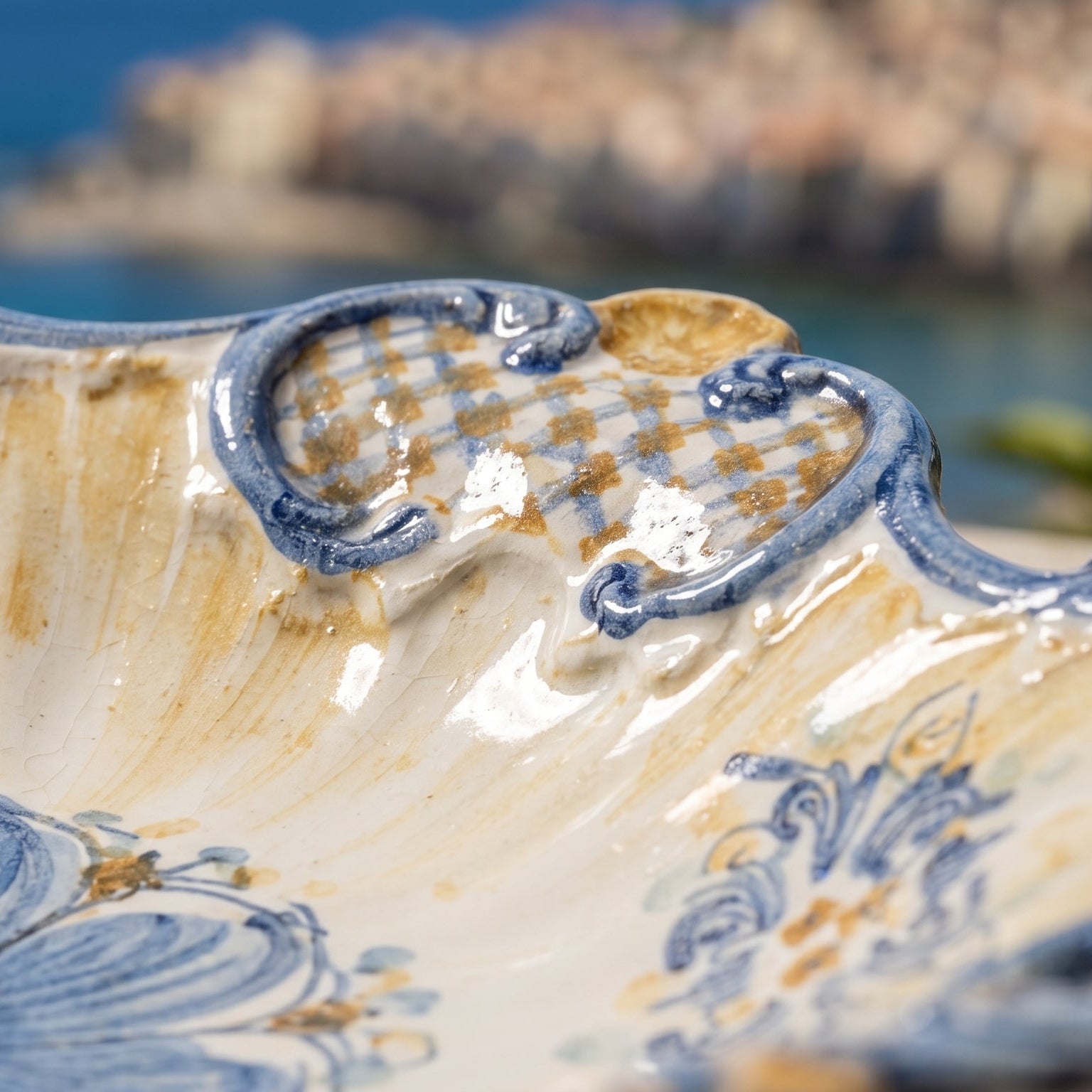 Centrotavola Barocco in Ceramica di Caltagirone 38×33 cm — Blu e Arancio, Serie d'Arte