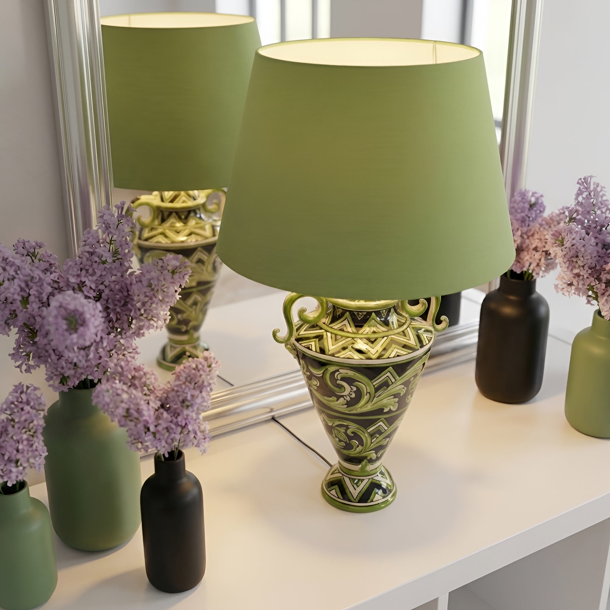 Lume Defra in Ceramica di Caltagirone h 35 cm — Linea Parigi, Nero e Verde