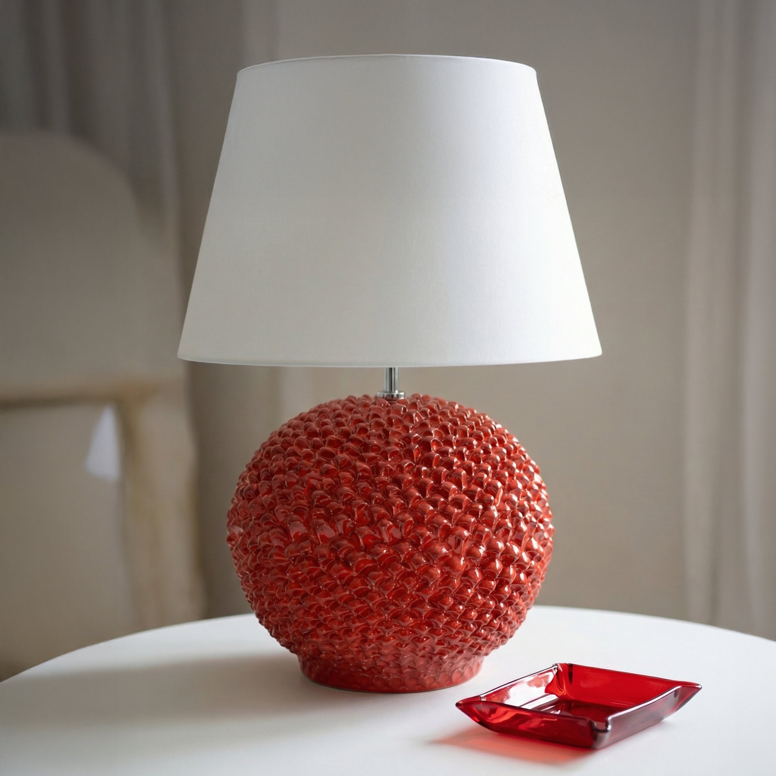 Lume palla a pigna in ceramica decoro Rosso Fuoco