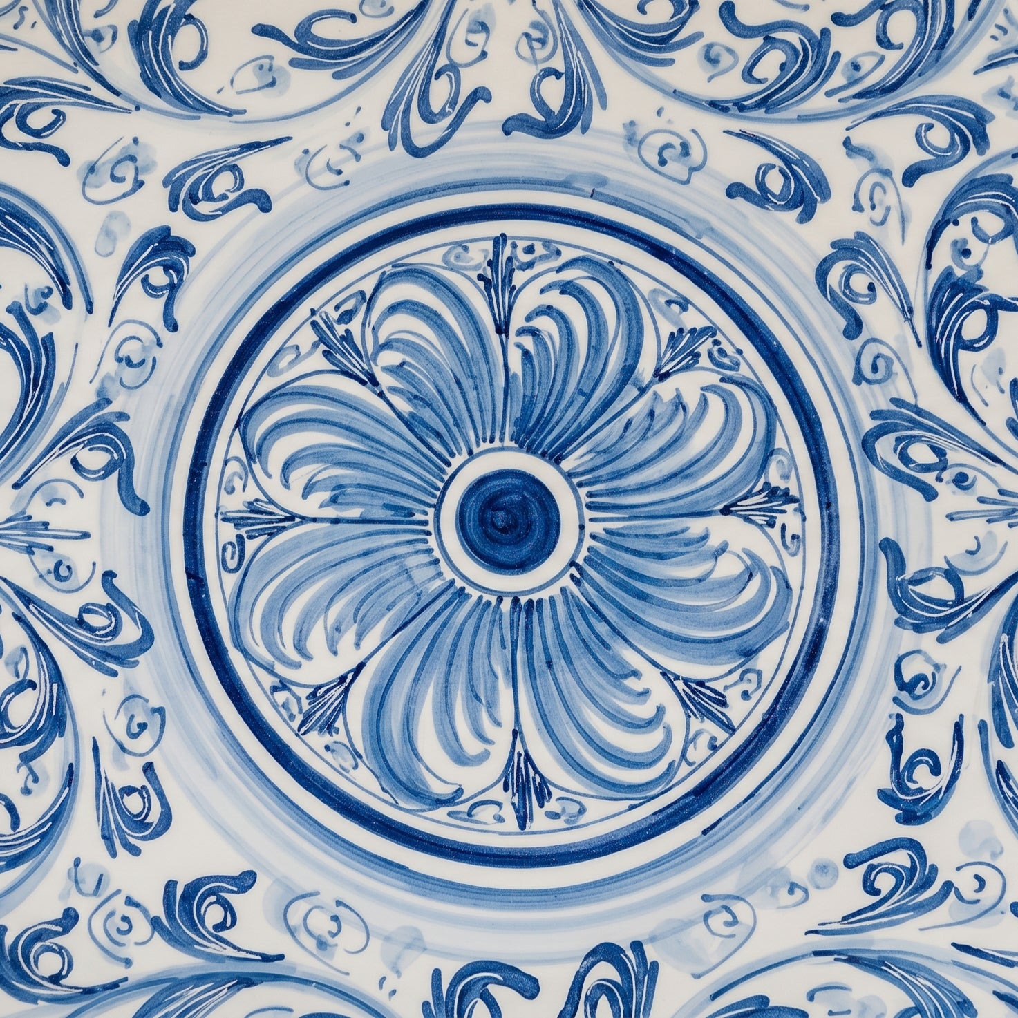 Piatto Ornamentale in Ceramica di Caltagirone - Mono Blu, Serie d'Arte