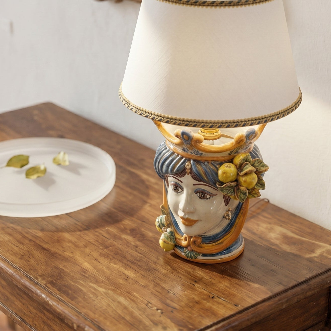 Lume a Testa h 55 limoni blu e arancio femmina