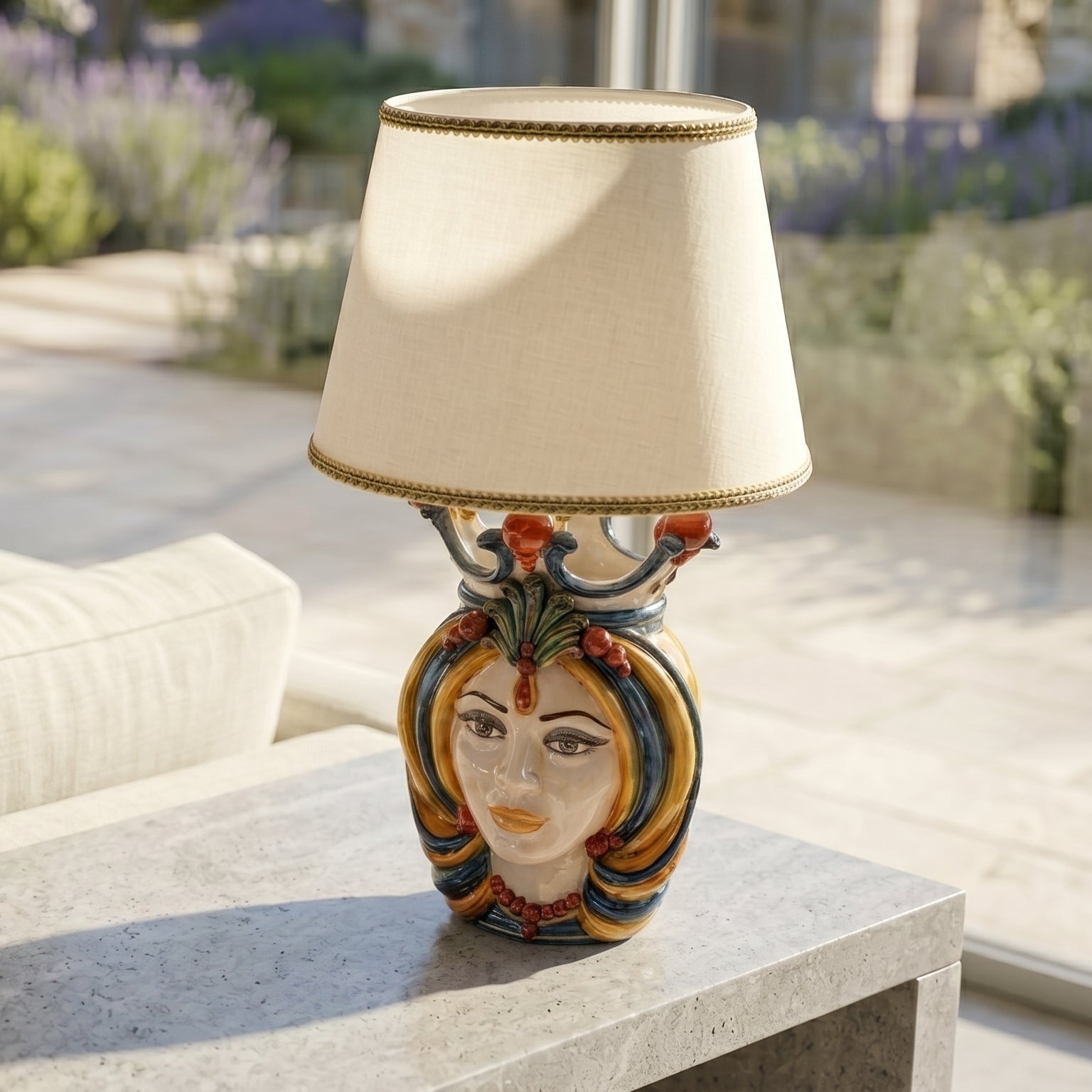Lume a Testa h 38 in blu e arancio femmina - Ceramiche Di Caltagirone Sofia