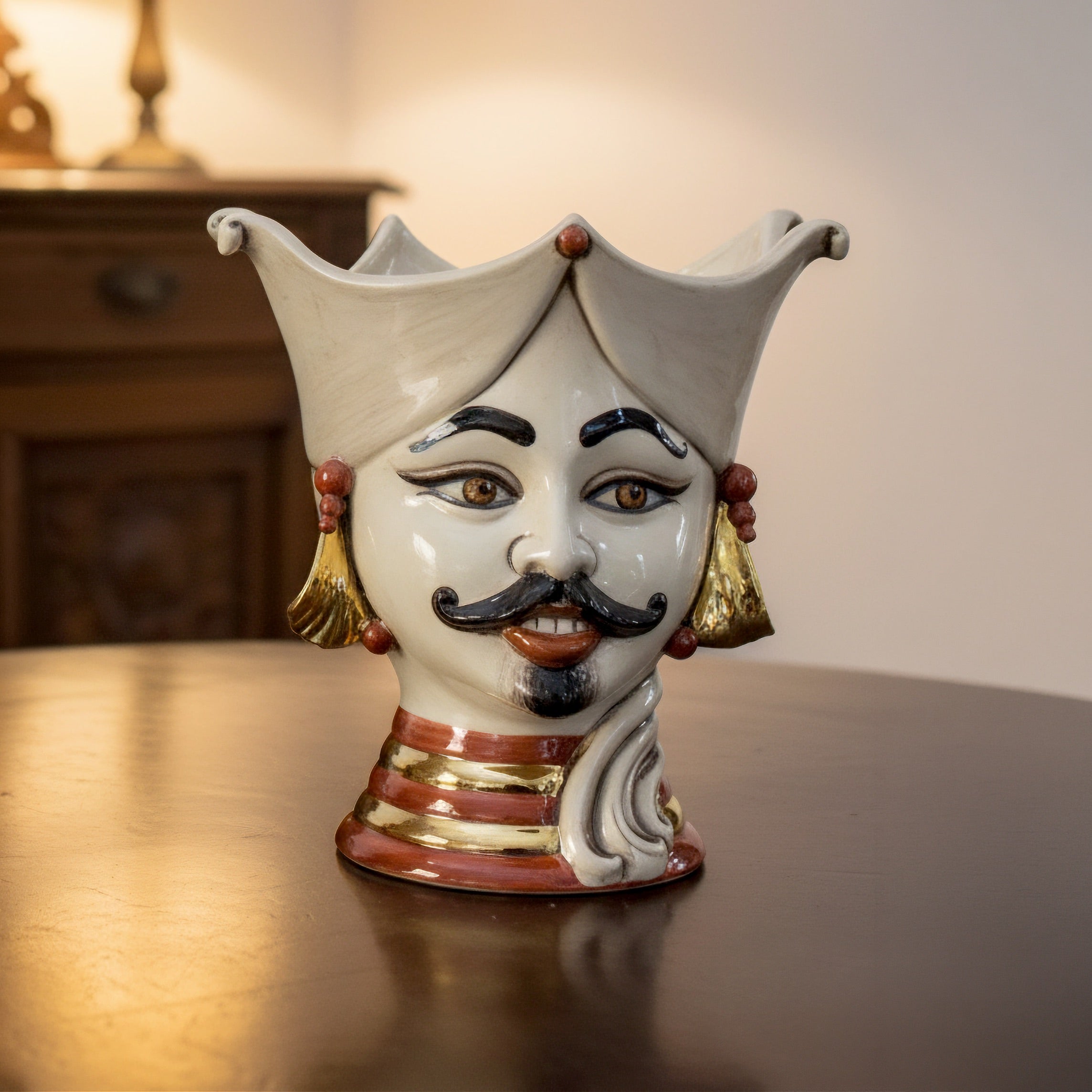 Testa di moro h 25 aisha madreperla antichizzato oro e lustri c/espressione maschio