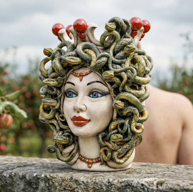 Testa Medusa h 38 cm - Madreperla Antichizzato Oro e Lustri | Ceramica Caltagirone