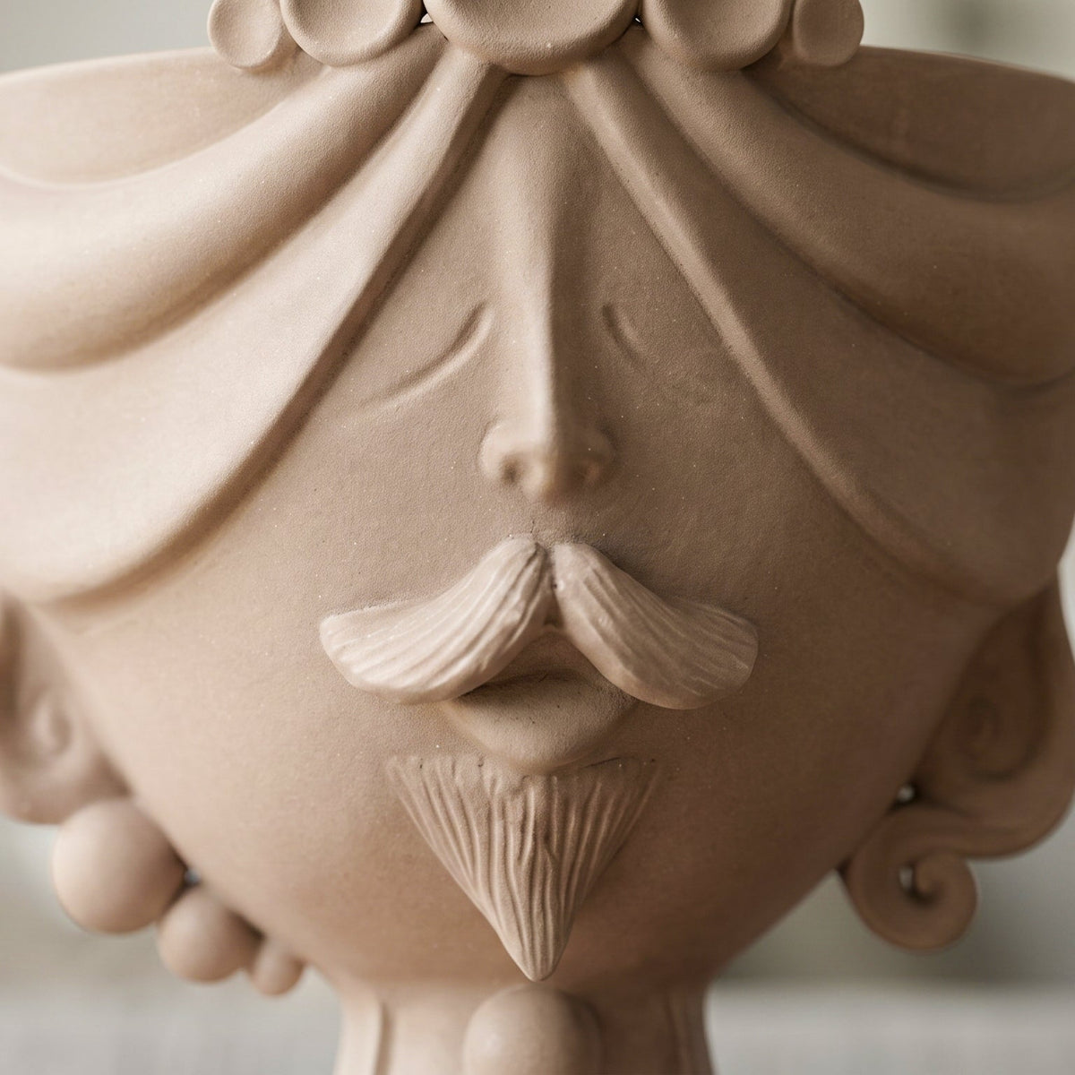 Testa Zahira h 30 cm - Uomo, Tortora Opaco | Ceramica Caltagirone