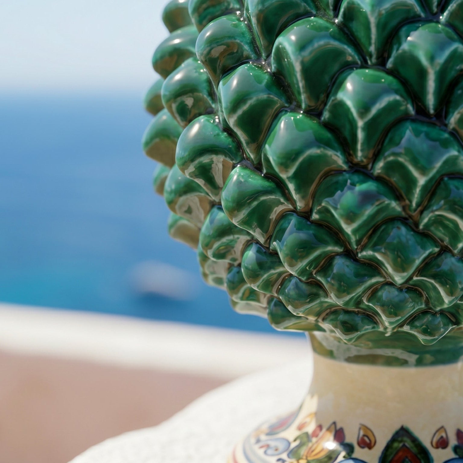 Pigna Artigianale in Ceramica di Caltagirone — Decoro Sicily