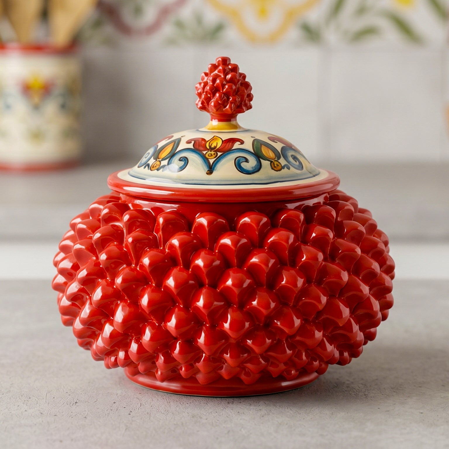 Biscottiera a Pigna Rosso Fuoco in Ceramica di Caltagirone Ø 20 cm — Decoro Sicily