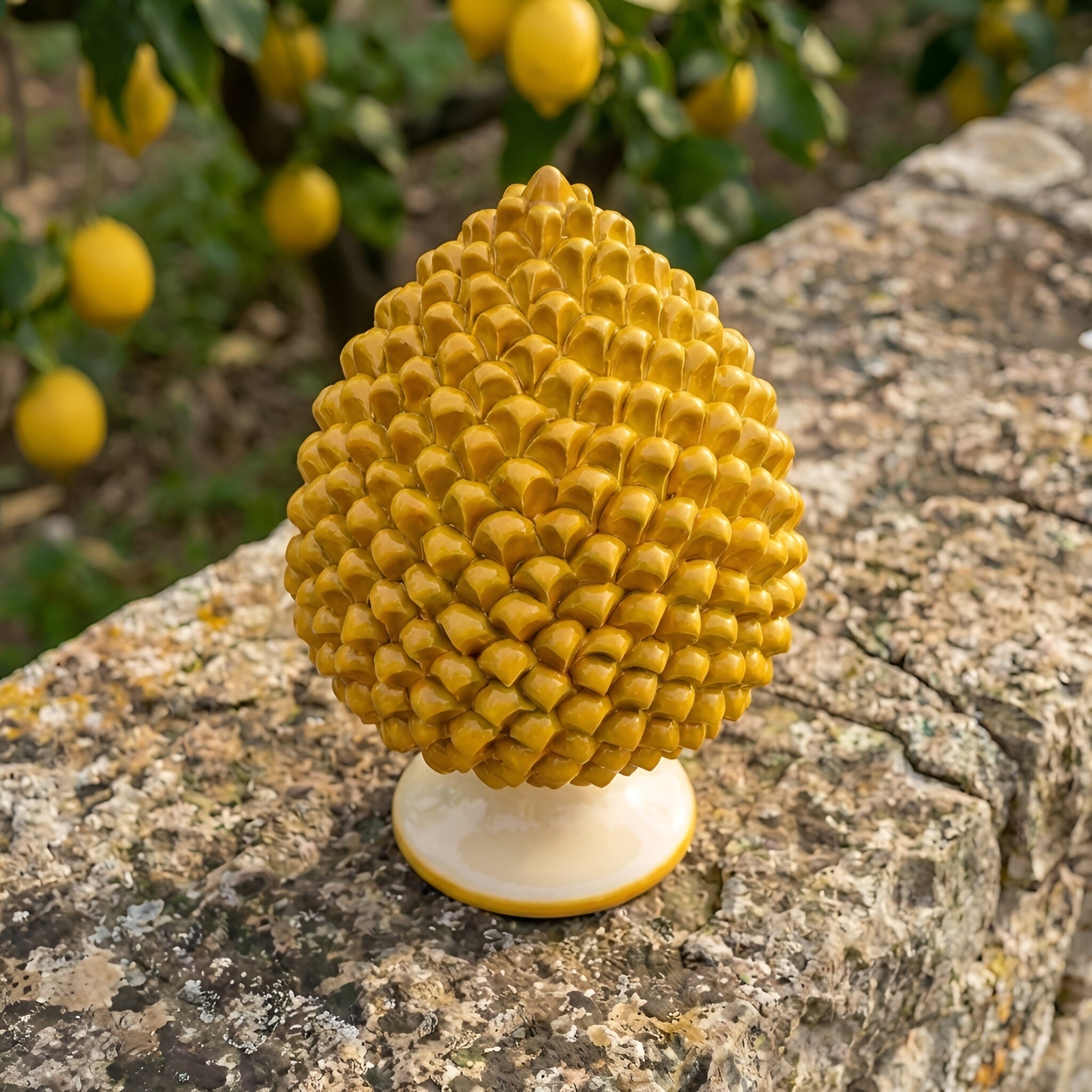 Pigna artigianale di Caltagirone modellata a mano altezza 15/40 Gialla/arancio