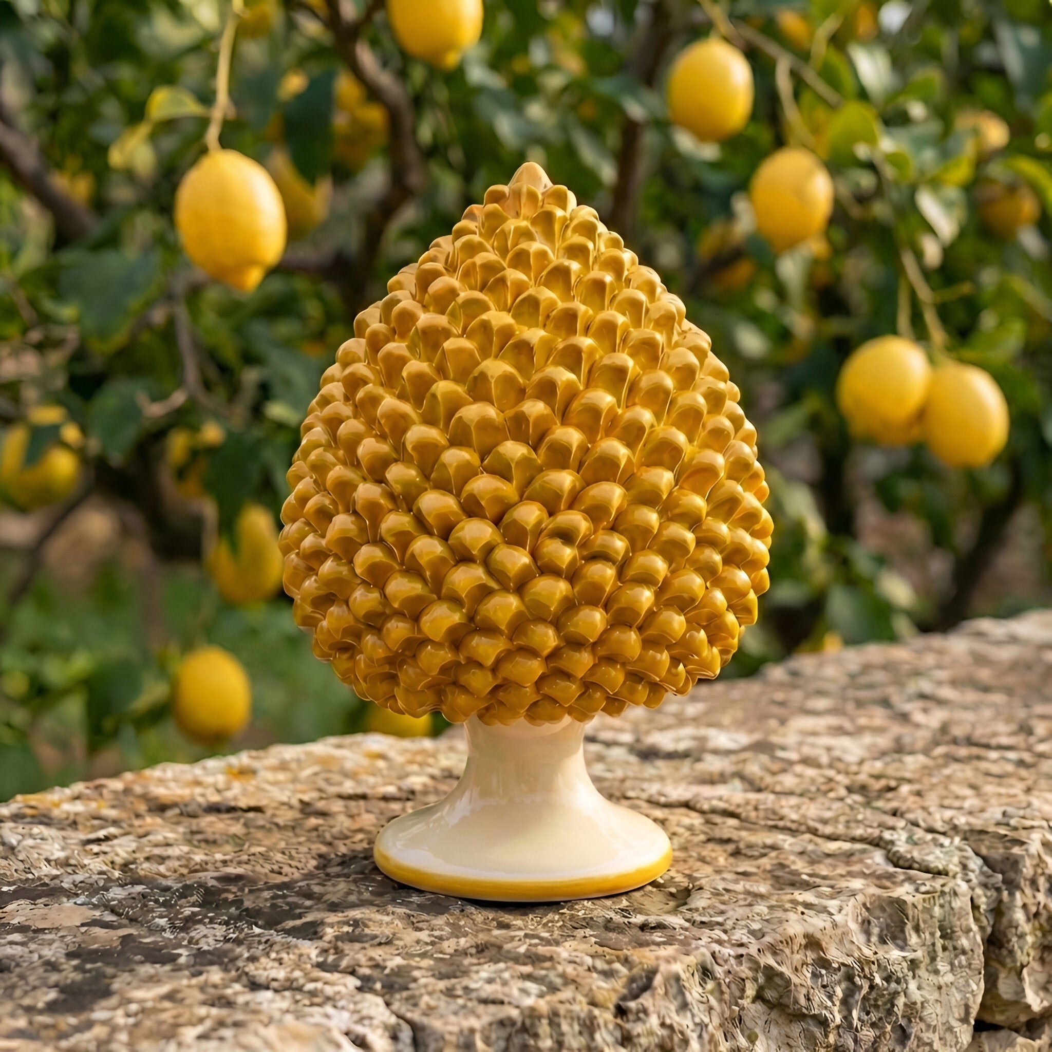Pigna artigianale di Caltagirone modellata a mano altezza 15/40 Gialla/arancio