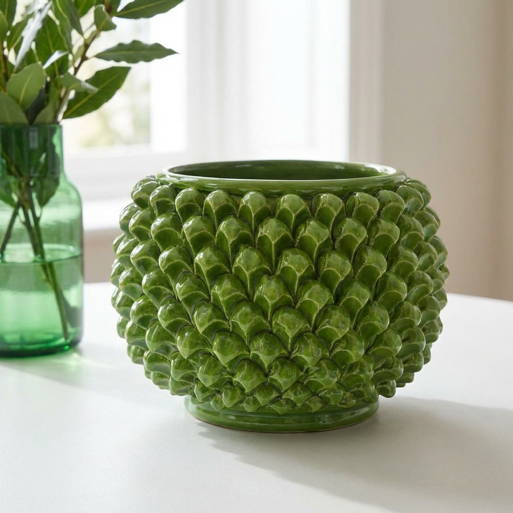 Vaso mezza pigna s/piede verde foglia in ceramica di Caltagirone