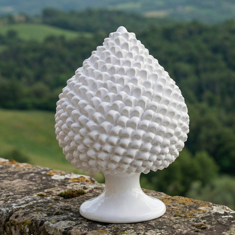 Pigna artigianale di Caltagirone modellata a mano altezza 15/40 white line