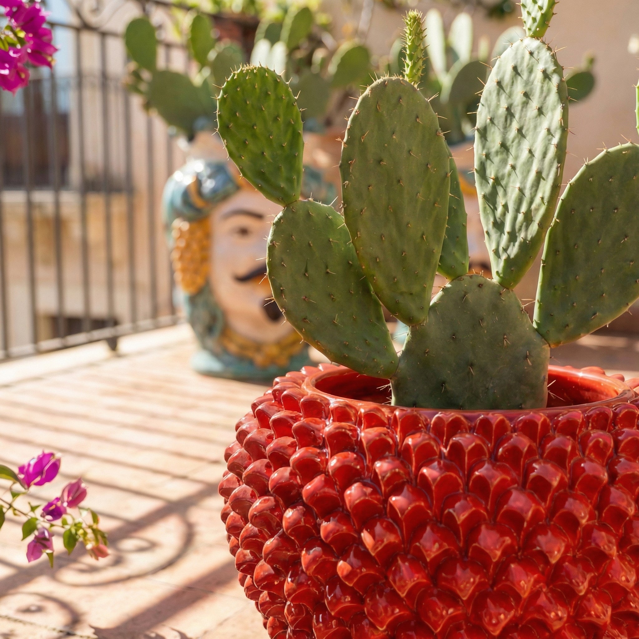 Cachepot a pigna Rosso Fuoco in ceramica artigianale di Caltagirone