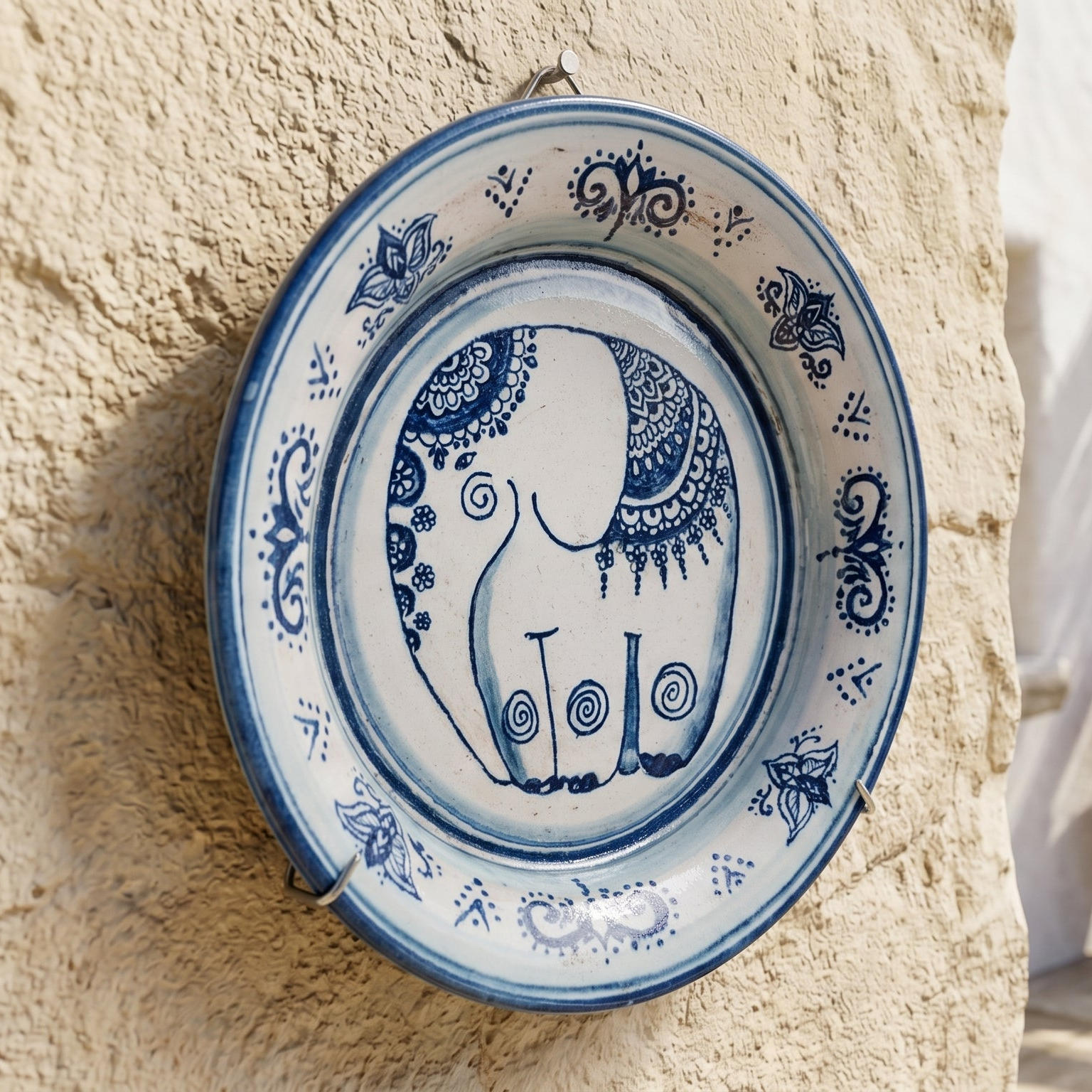 Fangotto Decoro Elefante mono blu in ceramica di Caltagirone