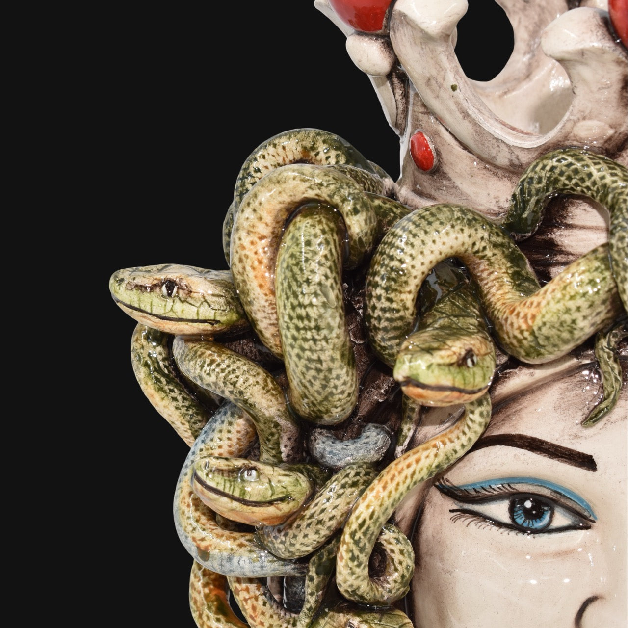 Testa h 25 turbante medusa madreperla colorato perline rosse