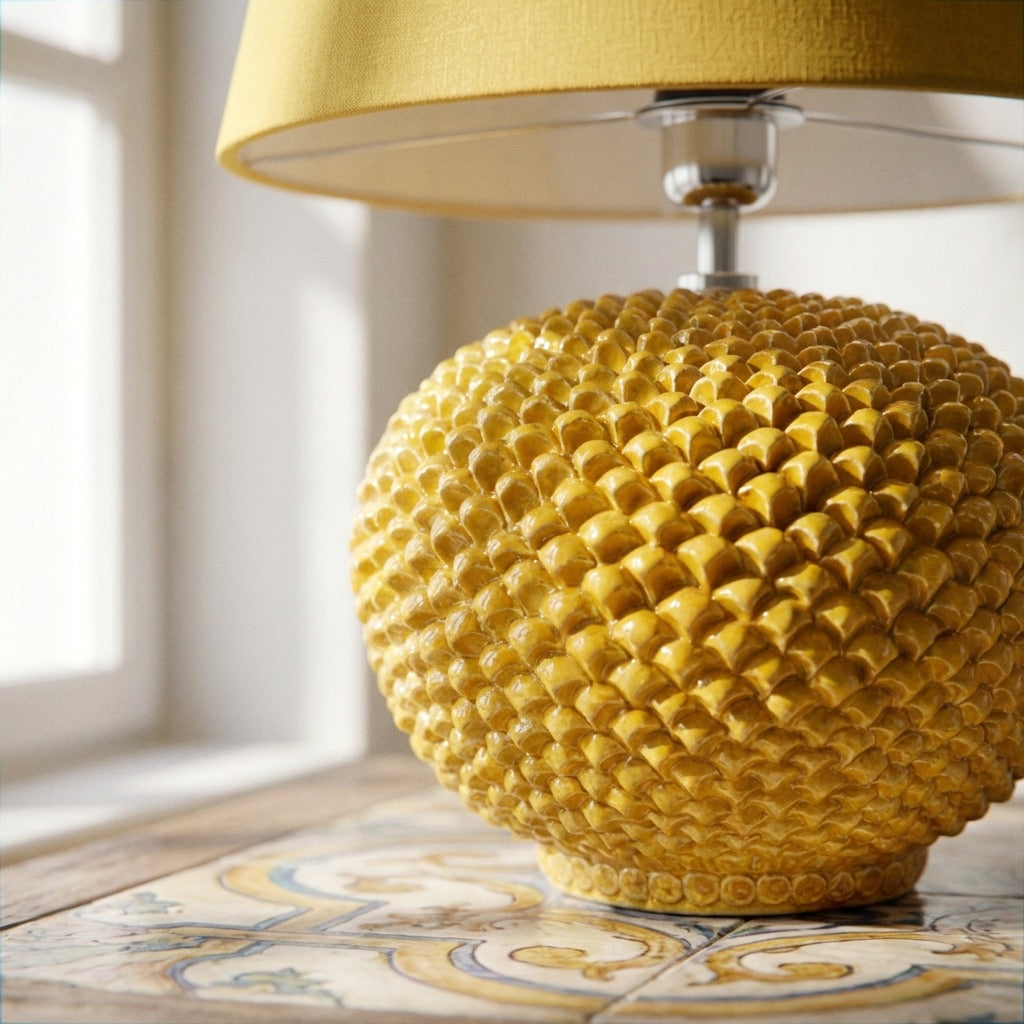 Lume palla a pigna in ceramica in diverse misure decoro Senape - Ceramiche di Caltagirone Sofia