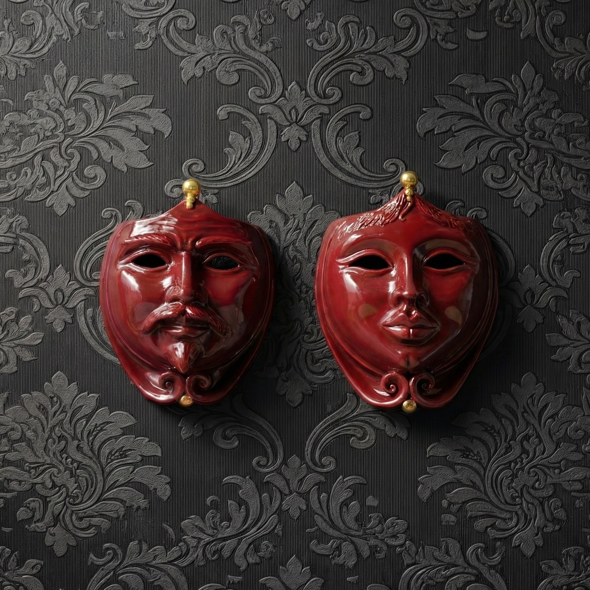 Maschera d'Appoggio Bordeaux con dettagli in oro cm 25x30 - Ceramiche di Caltagirone Sofia