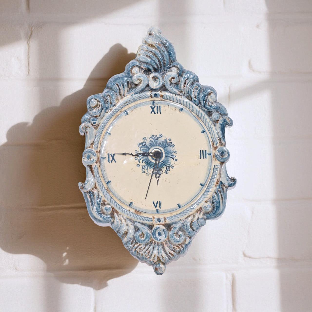 Orologio rilievo mono blu in Ceramica artistica di Caltagirone - Ceramiche di Caltagirone Sofia