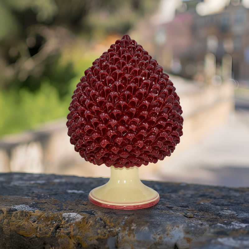 Pigna artigianale di Caltagirone modellata a mano altezza 15/40 mono bordeaux