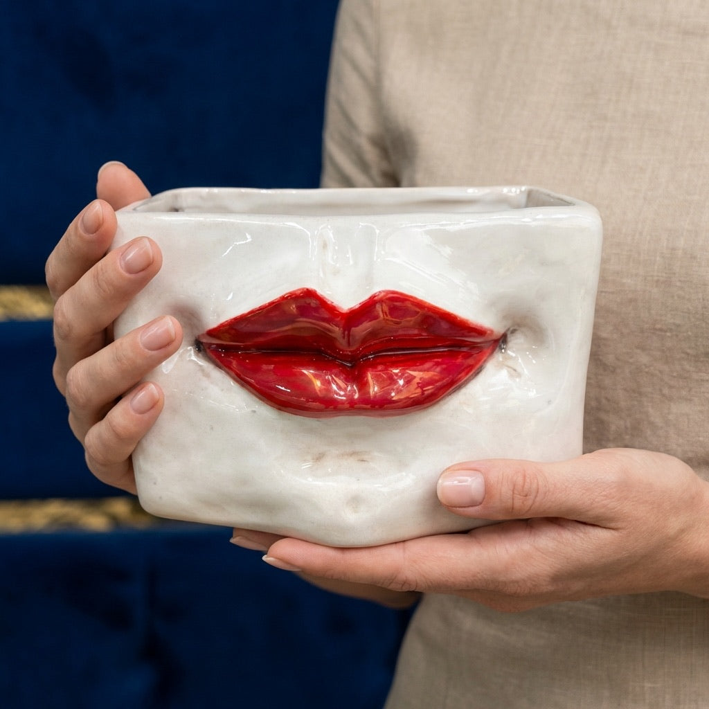 Scatola con Espressione in Ceramica di Caltagirone — Madreperla Antichizzata con Dettagli Oro