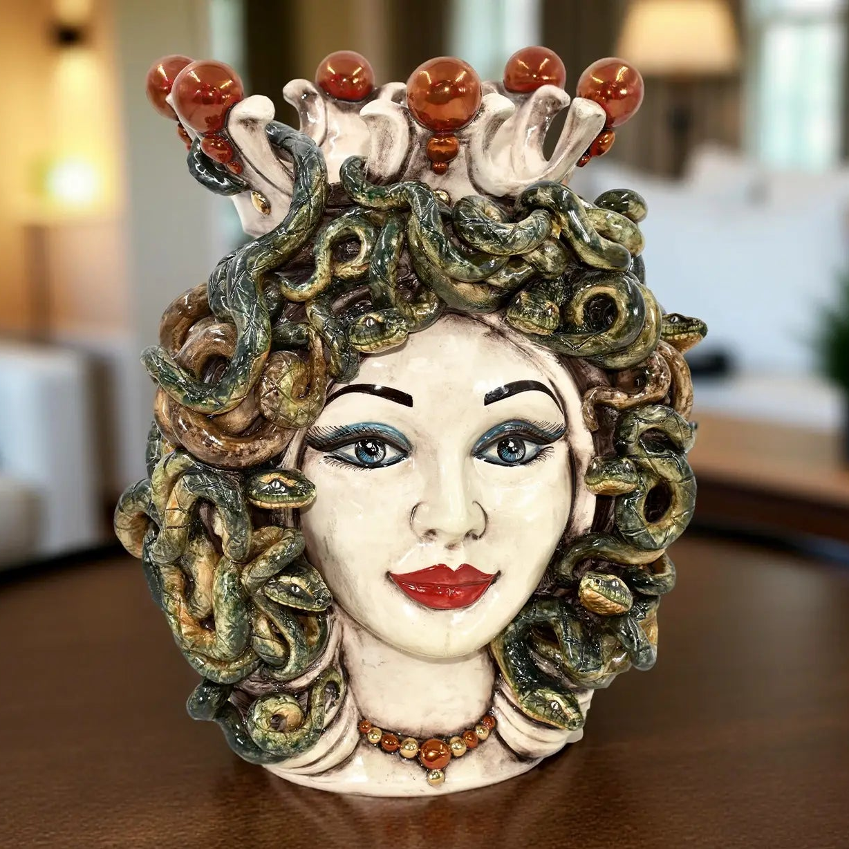 Testa h 38 medusa Madreperla Oro e Lustri