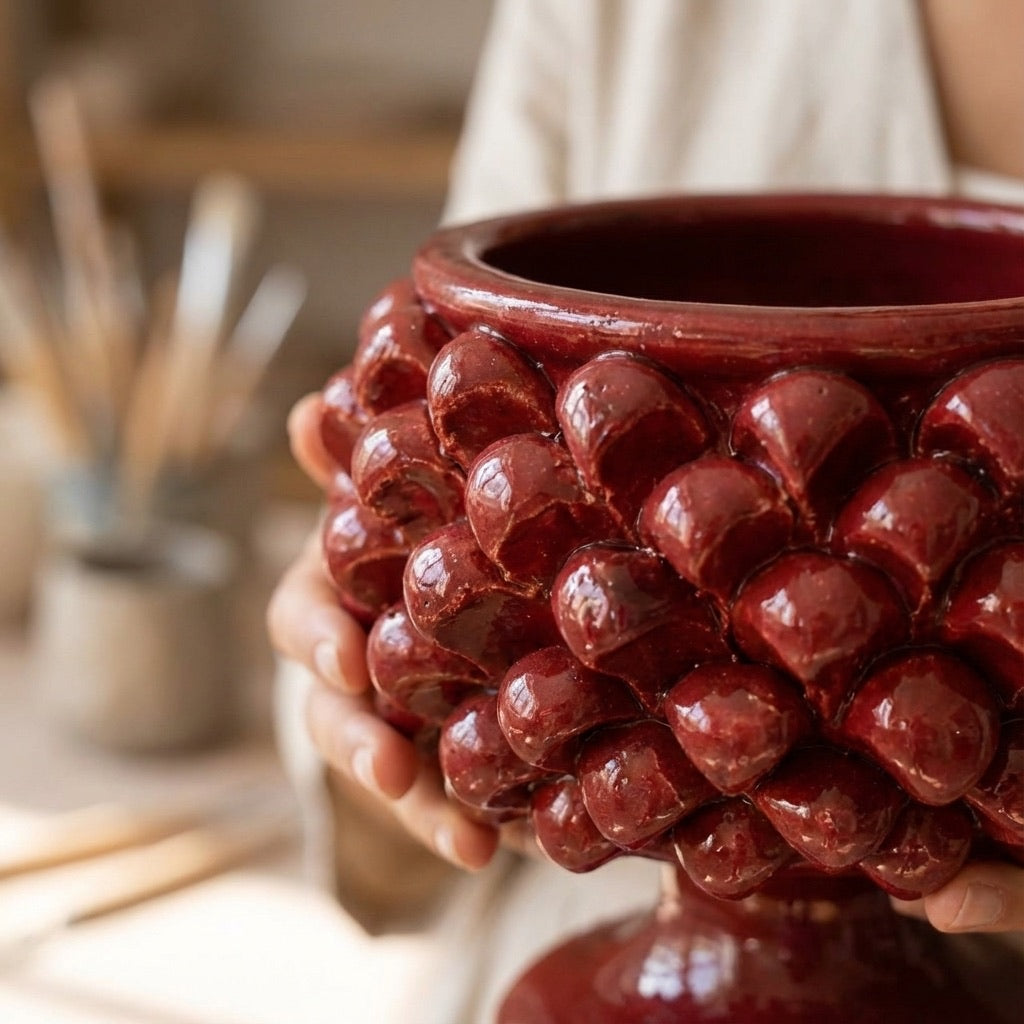 Vaso mezza pigna bordeaux in ceramica di Caltagirone - Ceramiche di Caltagirone Sofia