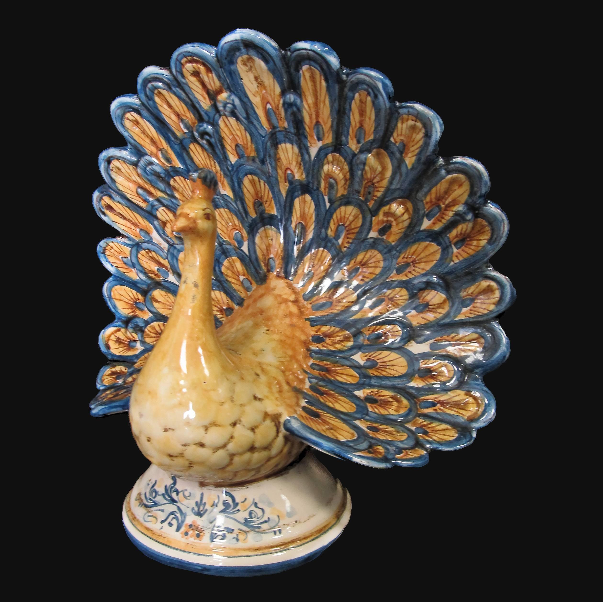 Pavone in ceramica decoro in blu e arancio - Ceramiche di Caltagirone Sofia - Ceramiche di Caltagirone Sofia