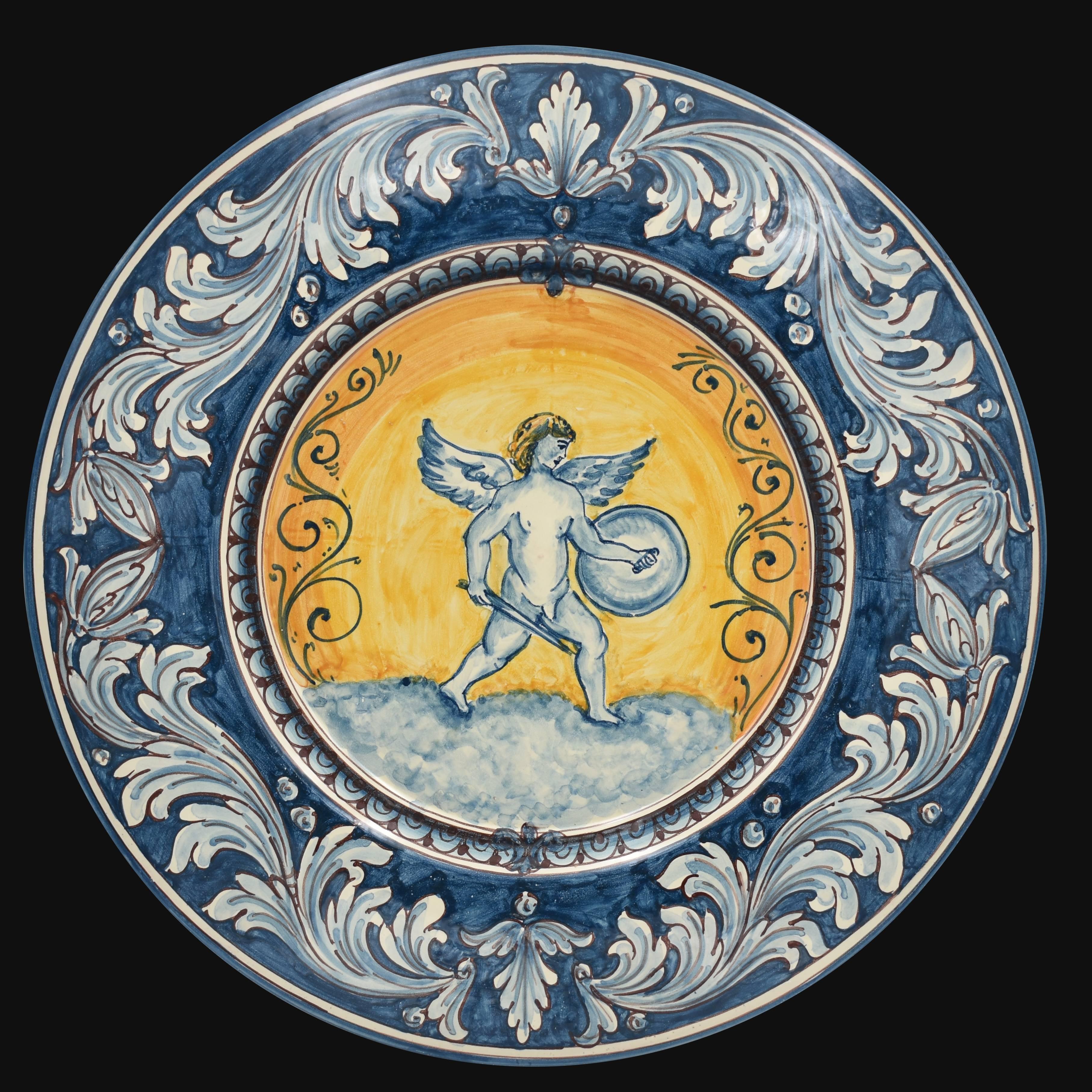 Piatto cappello prete con soldato angelico ornato mono blu in ceramica di Caltagirone - Ceramiche di Caltagirone Sofia