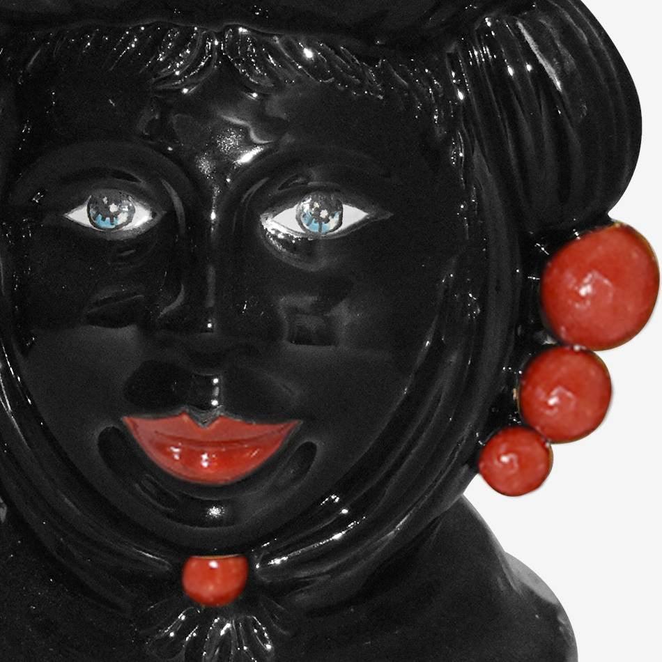 Testa h 20 c/perline rosse black Line femmina - Ceramiche di Caltagirone Sofia