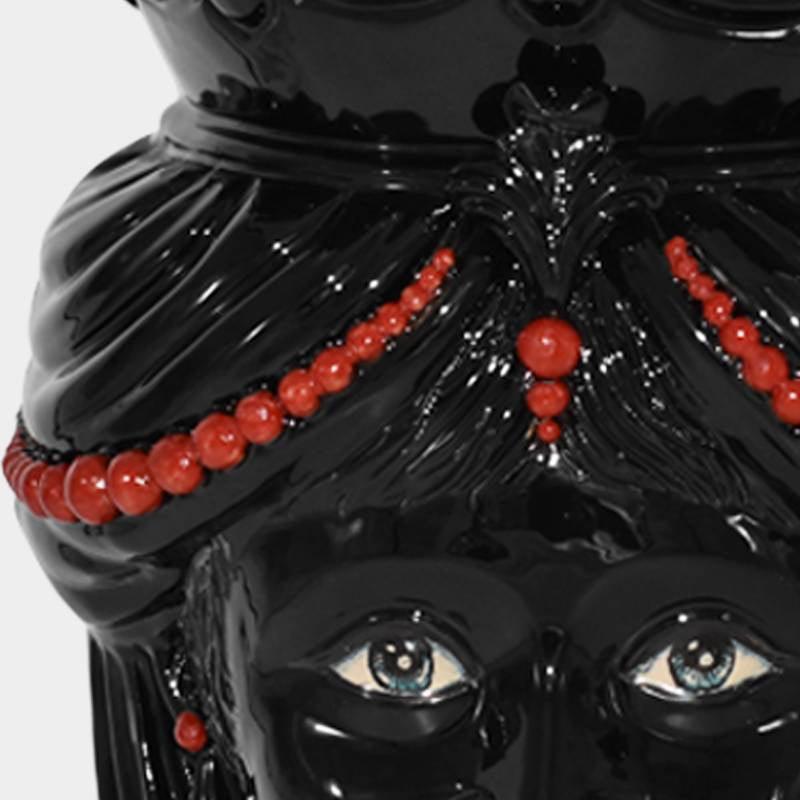 Testa h 40 c/perline rosse black Line femmina - Ceramiche di Caltagirone Sofia